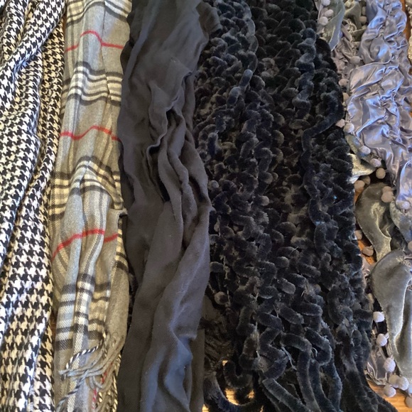Assorted Patterned Scarves - Picture 3 of 3
